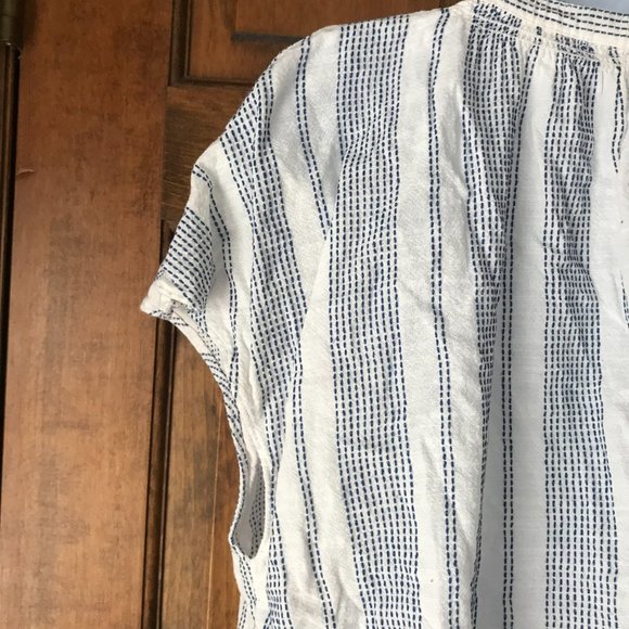 H&M White with Blue Thread Stitched Stripes Cap Sleeve Pullover Top Size 2XL - Picture 10 of 13